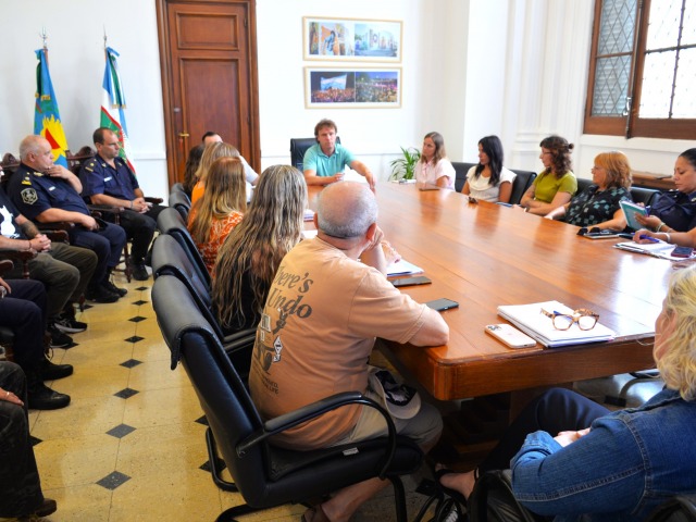 Se reuni� la Mesa de abordaje a ni�eces y adolescencias